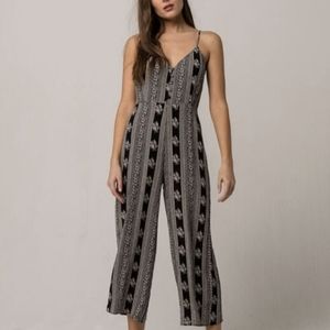 Sky and Sparrow Black & White Jumpsuit Medium NWT